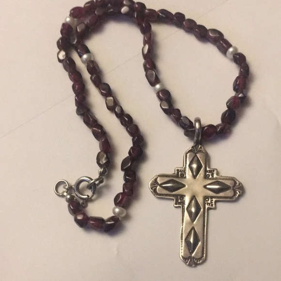 Native American Garnet Freshwater Pearl Sterling Cross Necklace Marked 15" - Picture 4 of 7